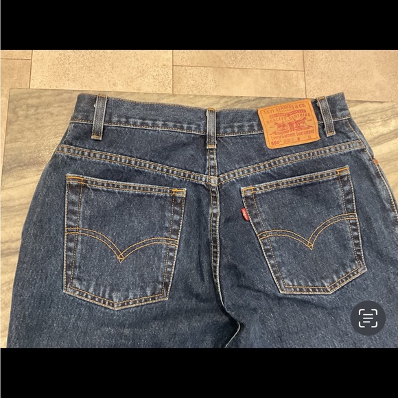 Levi's Vintage Relaxed 550 Boyfriend Jeans - Picture 3 of 7
